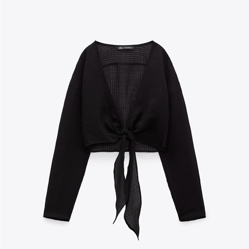 Black knotted textured top